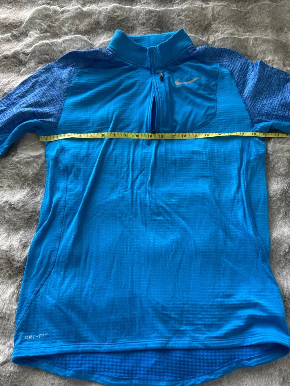 Nike Running Dri-FitLong Sleeve Blue Shirt Women’s Size Medium-0465